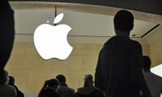 iPhone 17生产遭遇材料短缺危机，库克紧急催促供应链应对