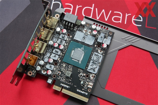 技嘉RTX 5060 Ti EAGLE PCB长度惊人，短至不足10厘米！
