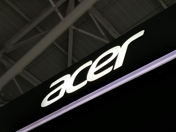 Acer宙斯·智幕系列机箱，一体式曲面玻璃设计，超值359元起