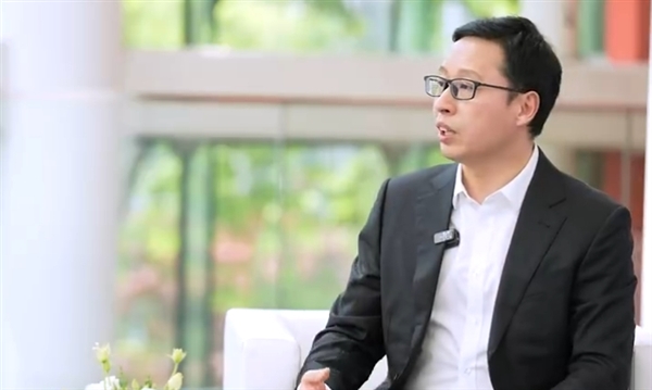 华为车BU CEO靳玉志谈激光雷达在自动驾驶中的关键作用，纯视觉方案信赖度不足